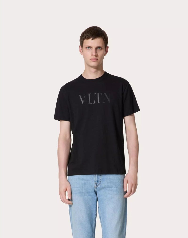 VALENTINO T-SHIRT GIROCOLLO IN COTONE CON STAMPA VLTN